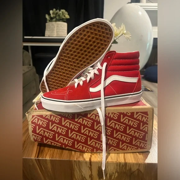 New with tags and box Vans Sk8-Hi - Picture 1 of 7